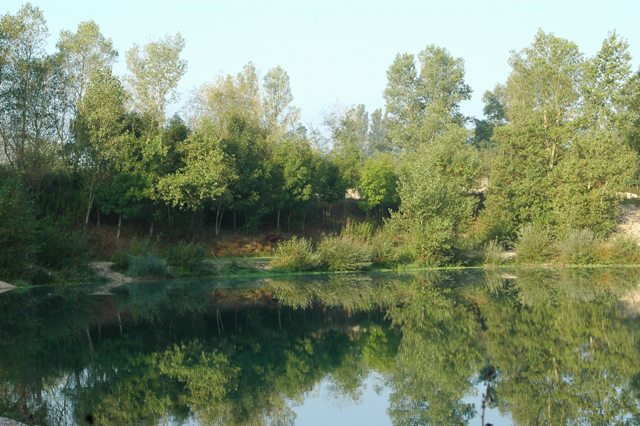 lac des pyes Nievroz Ain